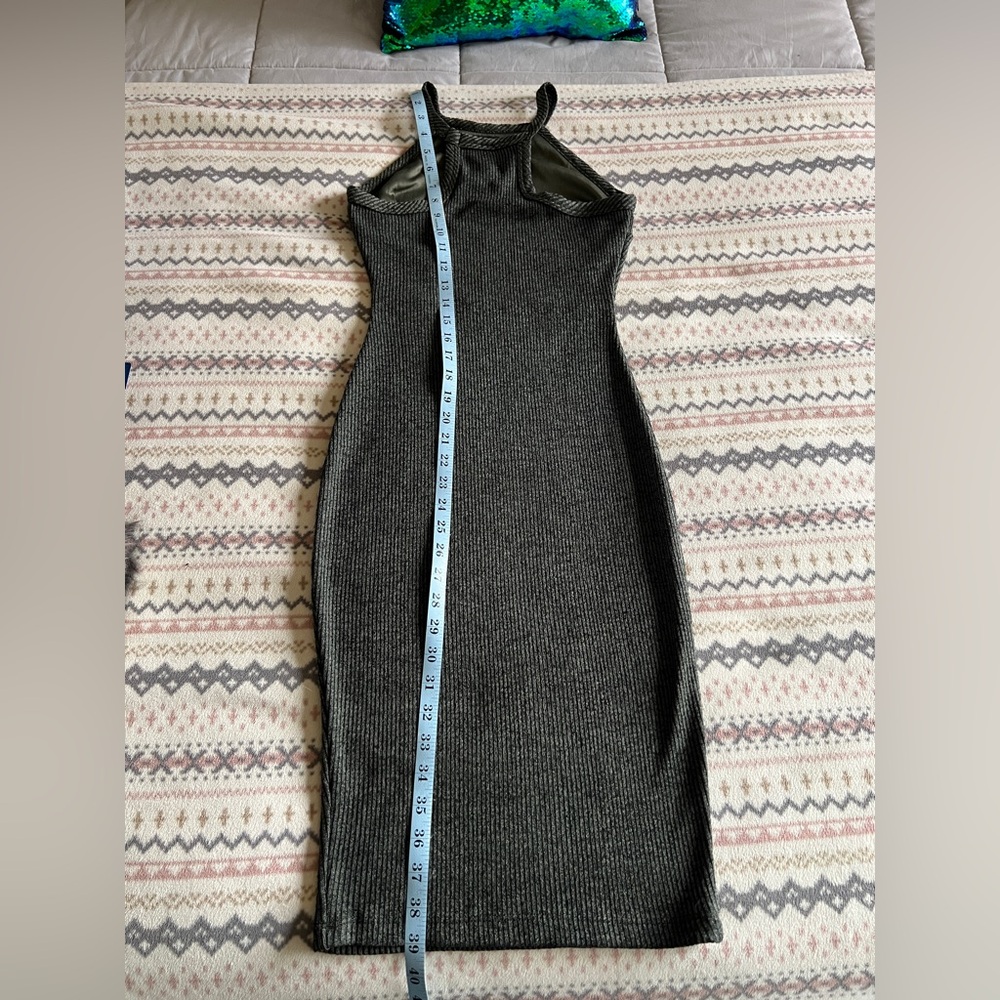 Windsor Ribbed Bodycon Midi Dress - Picture 6 of 7